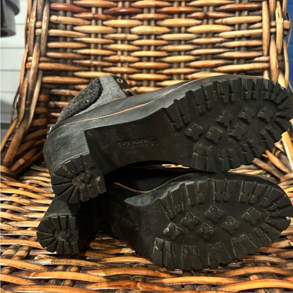 Sperry Top Sider Ankle Boots Black Leather/Gray High Heel
Lace Up Women's 8 - Picture 7 of 14